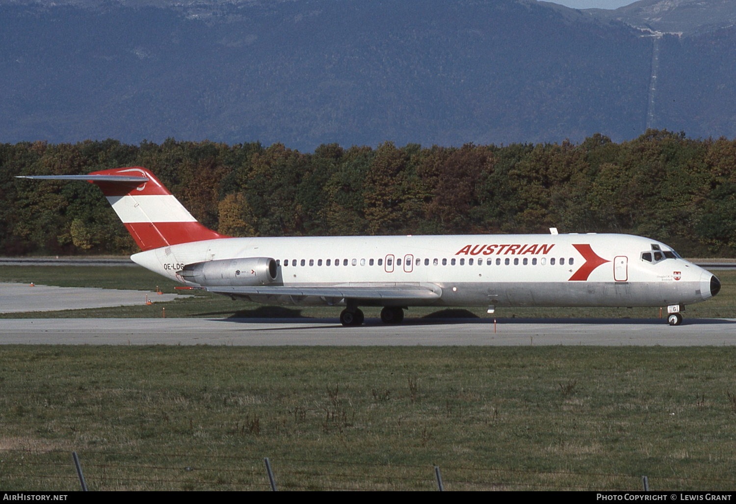 Aircraft Photo of OE-LDG | McDonnell Douglas DC-9-32 | Austrian Airlines | AirHistory.net #309272