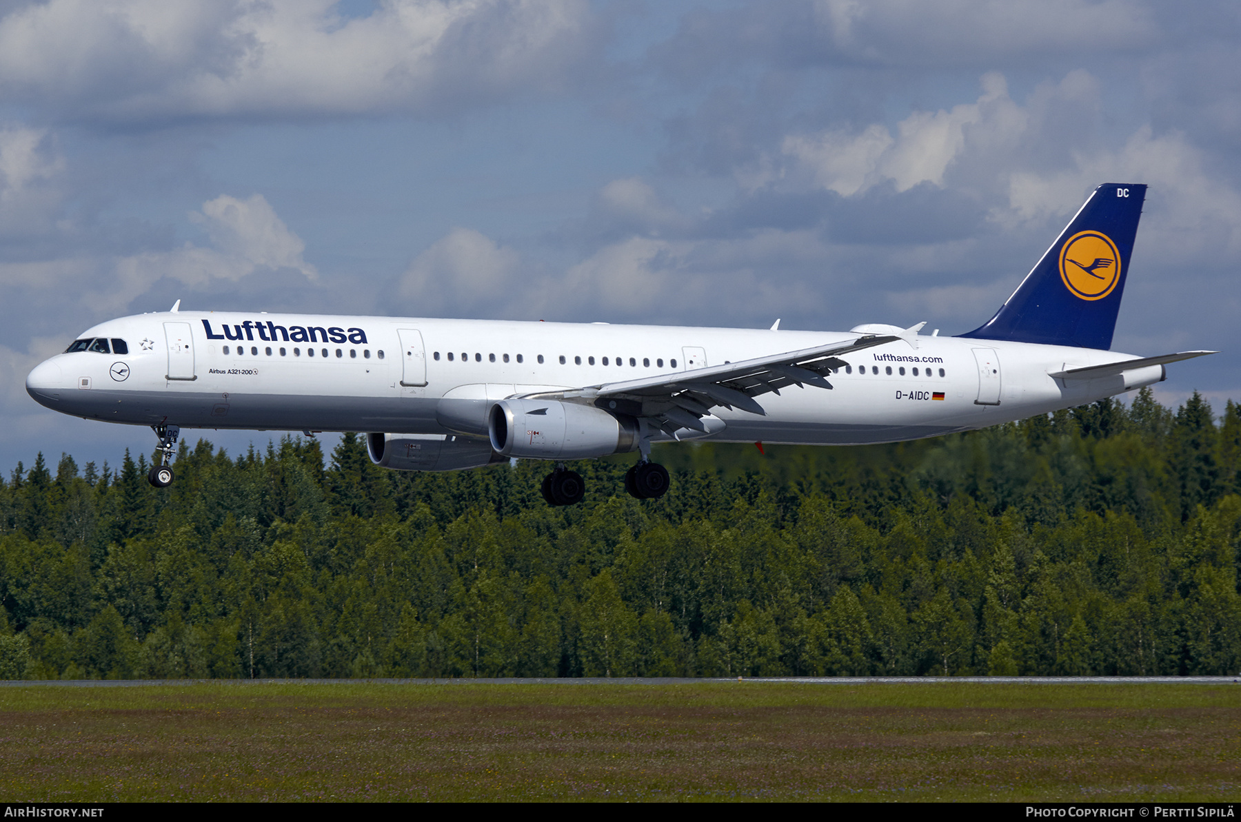 Aircraft Photo of D-AIDC | Airbus A321-231 | Lufthansa | AirHistory.net #309361