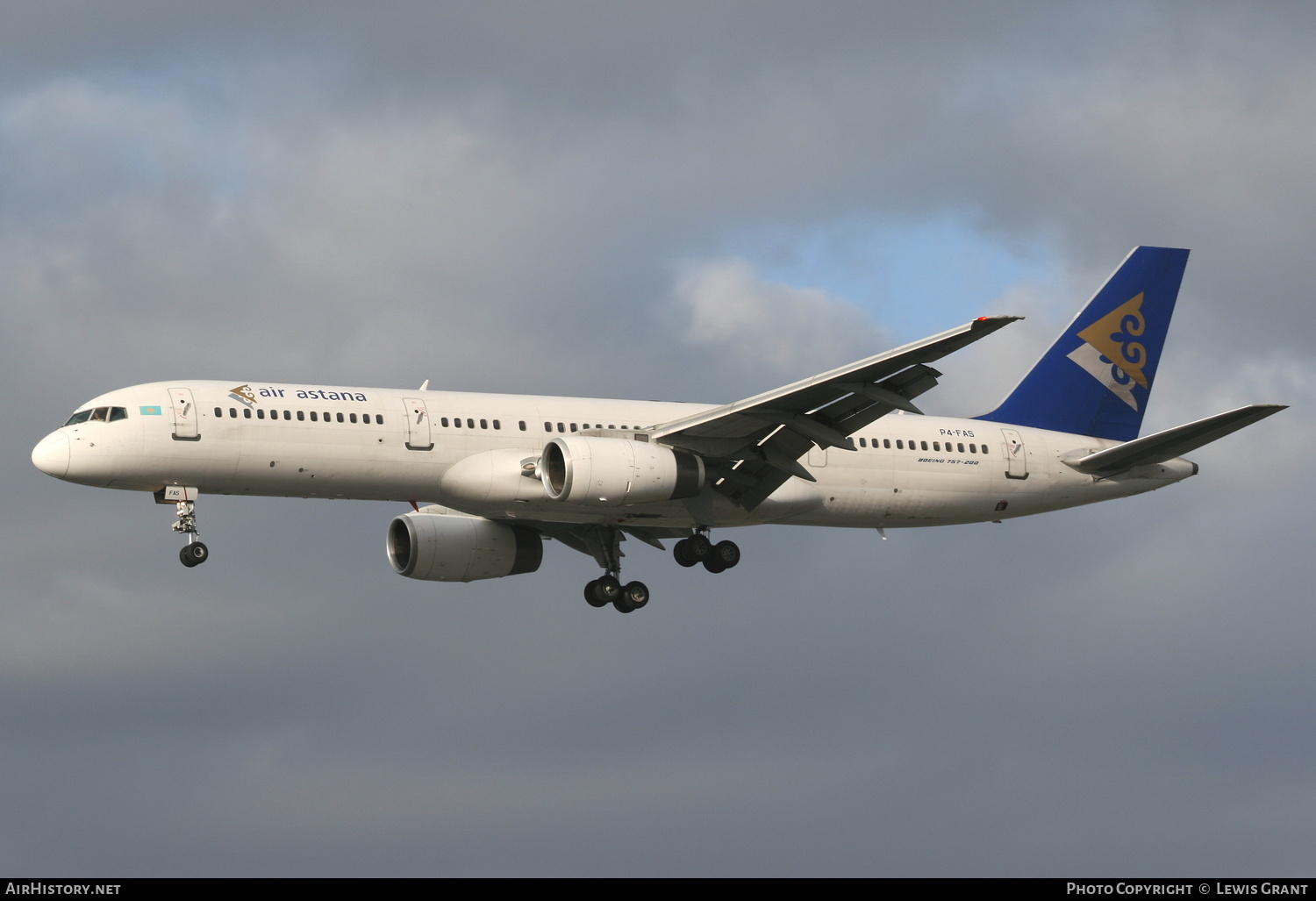 Aircraft Photo of P4-FAS | Boeing 757-2G5 | Air Astana | AirHistory.net #309449