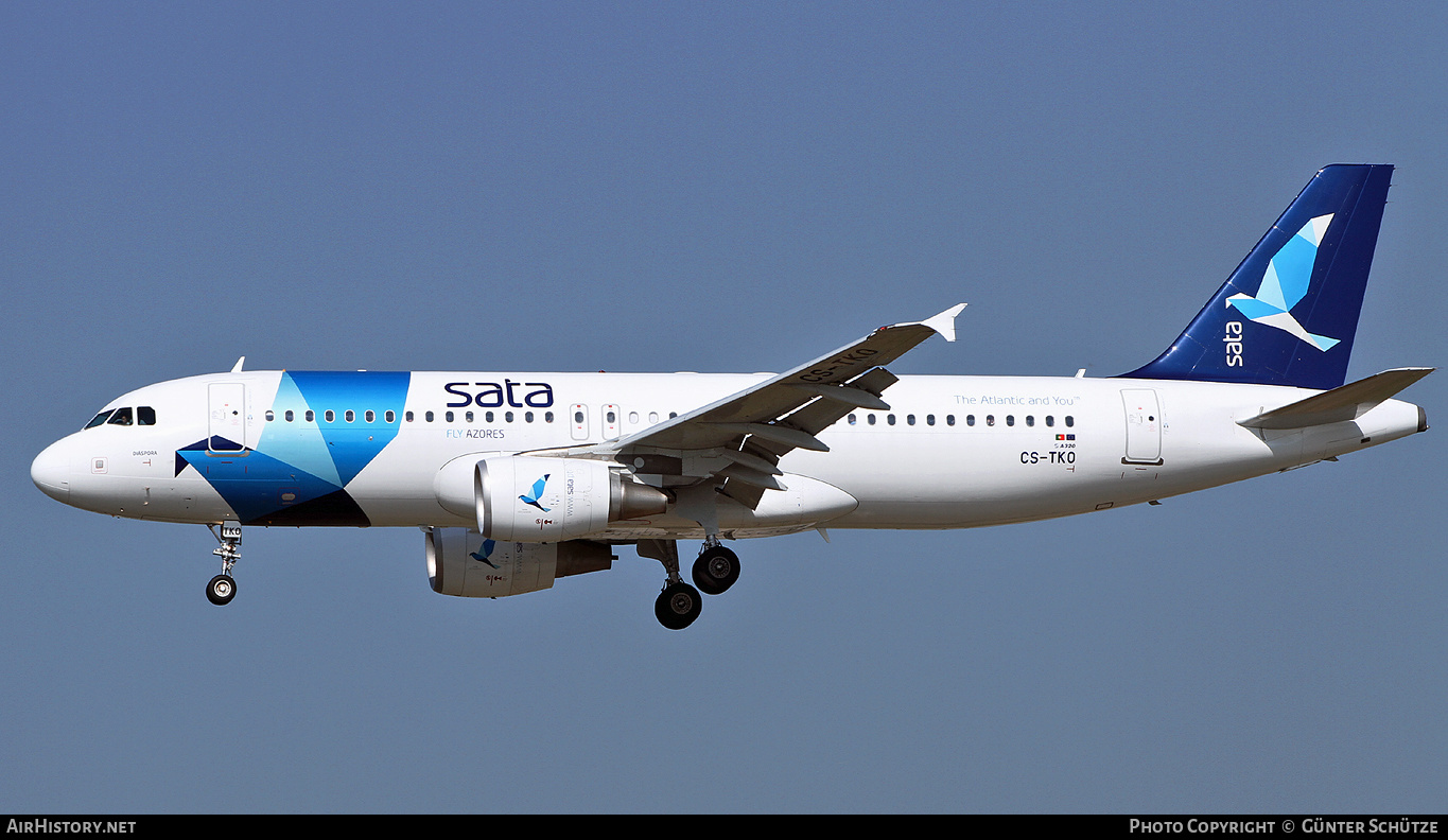Aircraft Photo of CS-TKO | Airbus A320-214 | SATA Internacional | AirHistory.net #309501