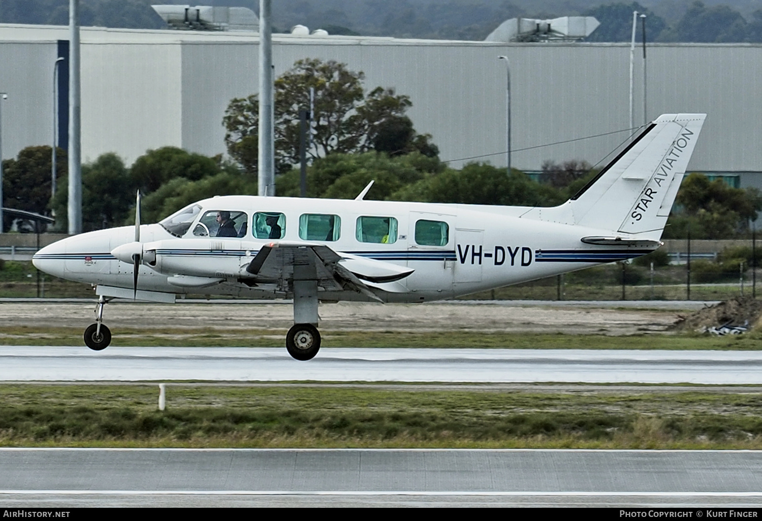 Aircraft Photo of VH-DYD | Piper PA-31-350 Navajo Chieftain | Star Aviation | AirHistory.net #309558