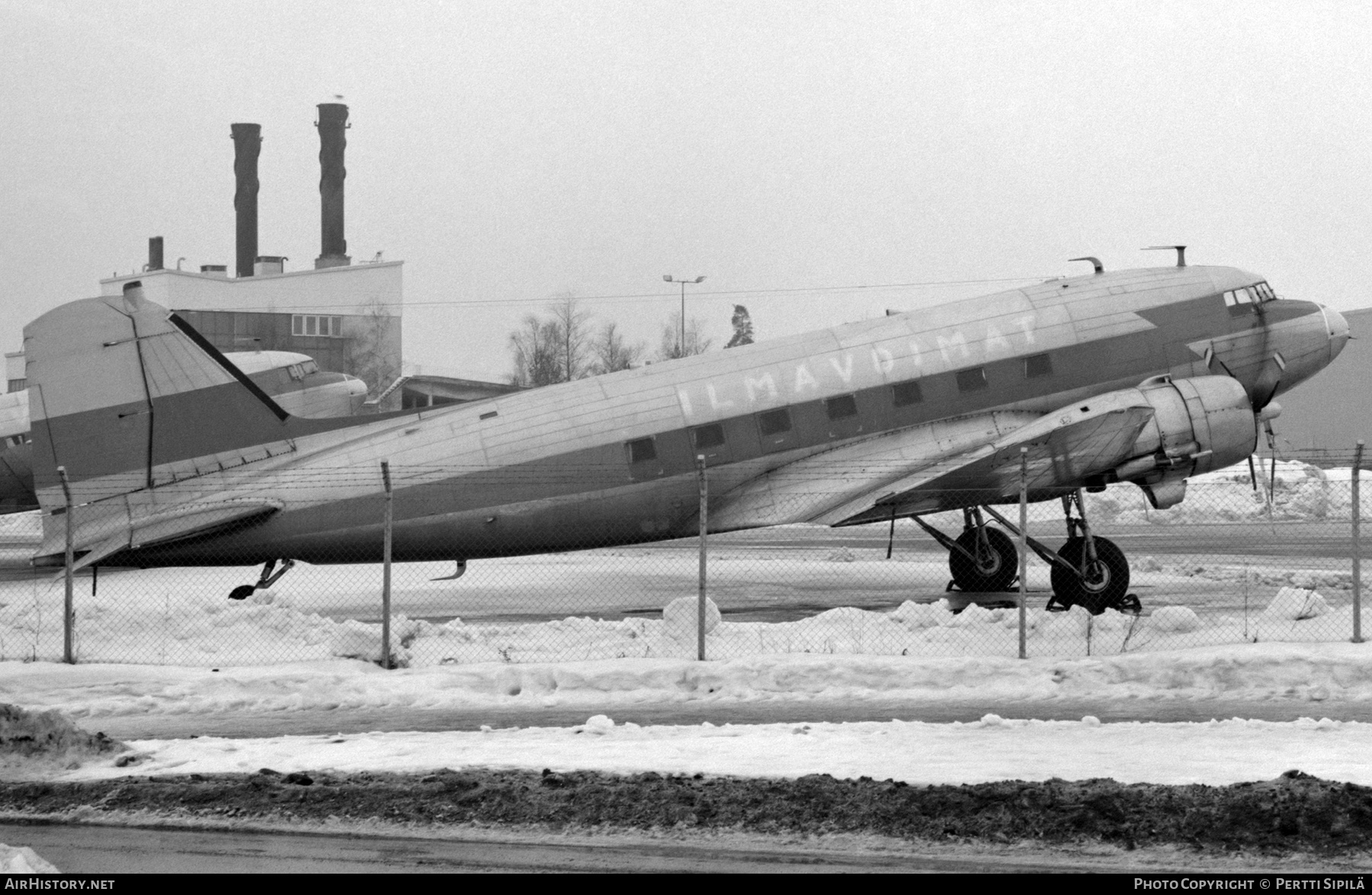 Aircraft Photo of DO-11 | Douglas DC-3C-S1C3G | Finland - Air Force | AirHistory.net #309592