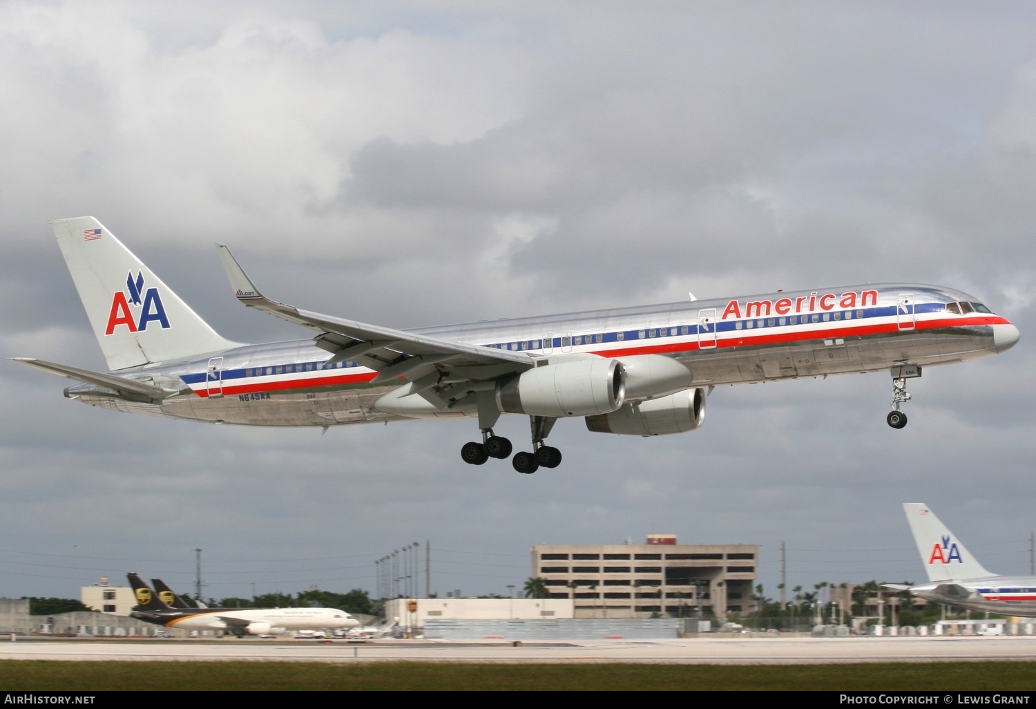 Aircraft Photo of N645AA | Boeing 757-223 | American Airlines | AirHistory.net #309705
