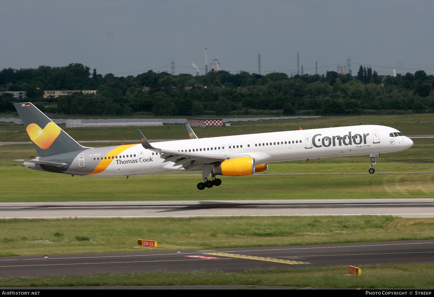 Aircraft Photo of D-ABOF | Boeing 757-330 | Condor Flugdienst | AirHistory.net #309706