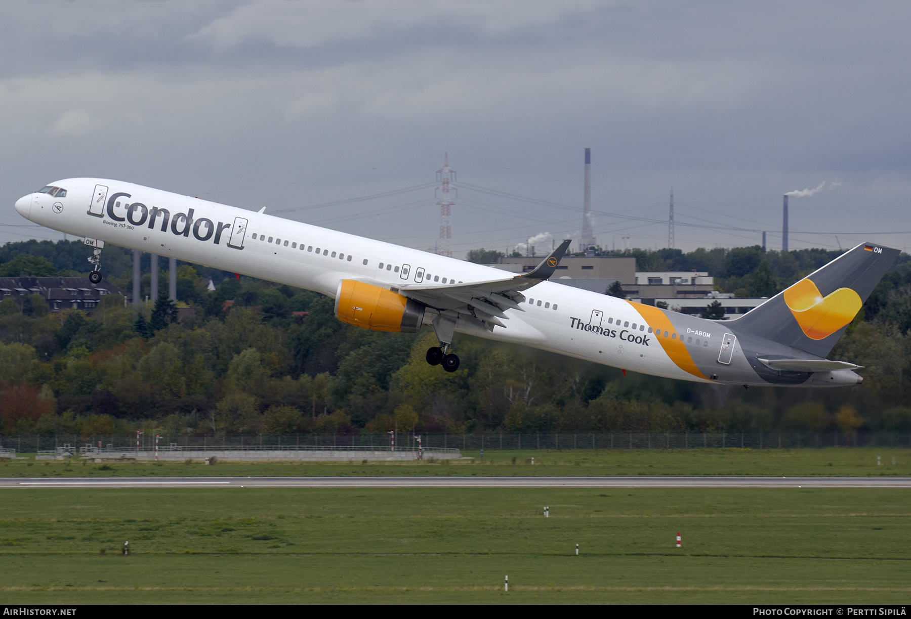 Aircraft Photo of D-ABOM | Boeing 757-330 | Condor Flugdienst | AirHistory.net #309712