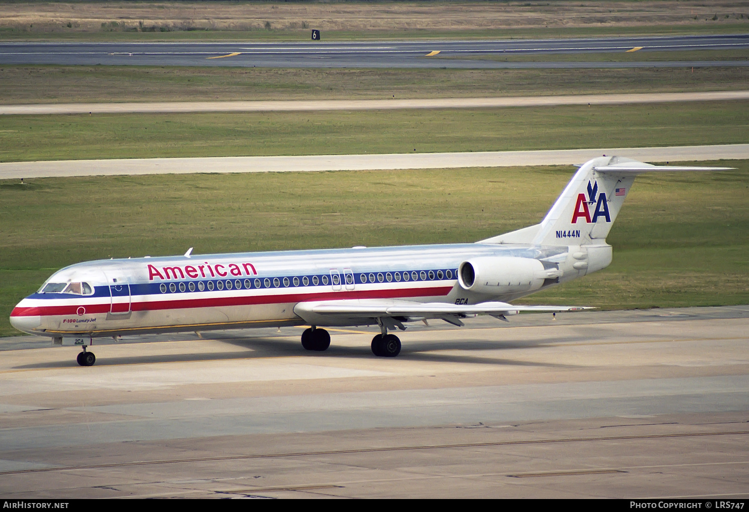 Aircraft Photo of N1444N | Fokker 100 (F28-0100) | American Airlines | AirHistory.net #309835