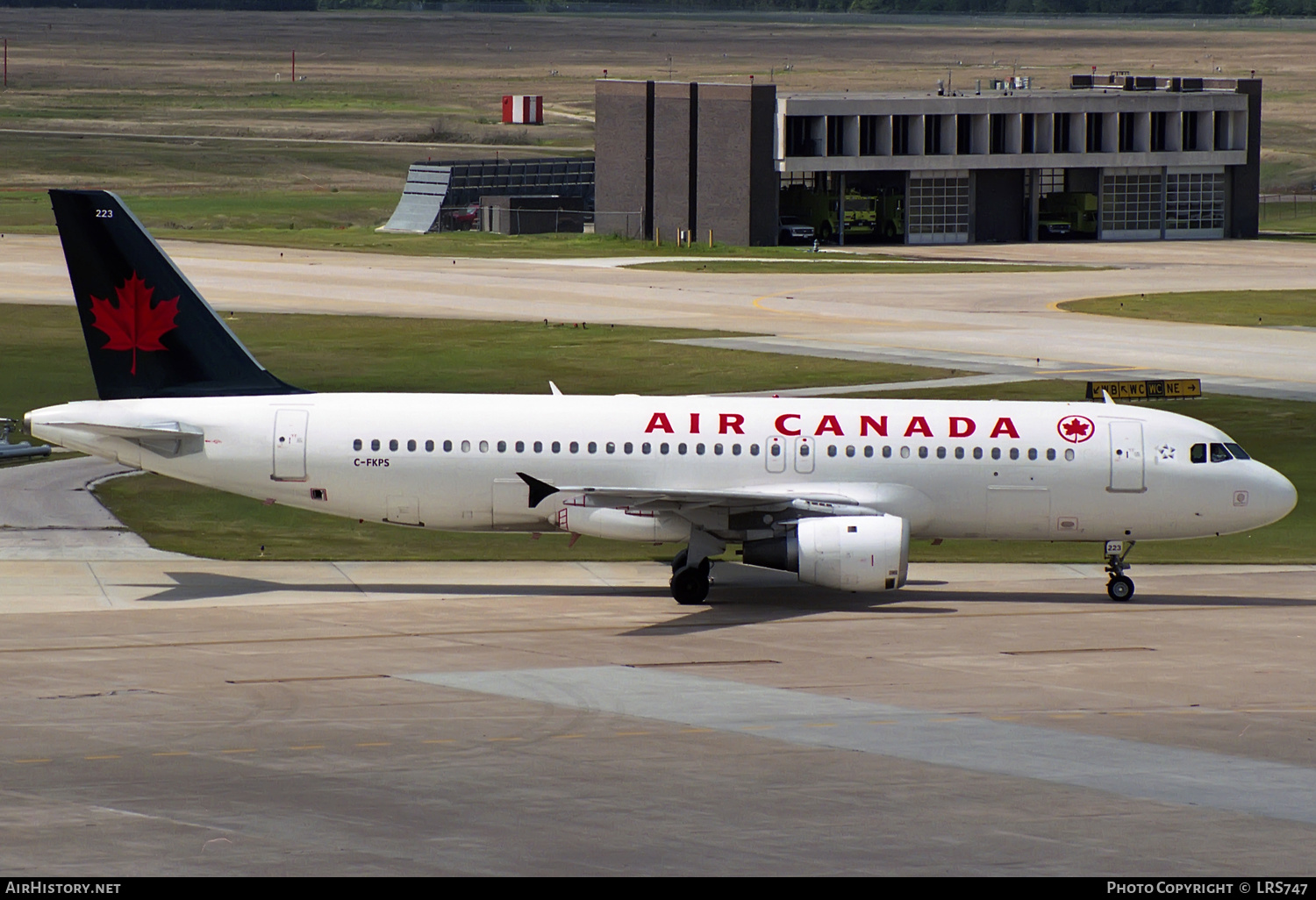 Aircraft Photo of C-FKPS | Airbus A320-211 | Air Canada | AirHistory.net #309837