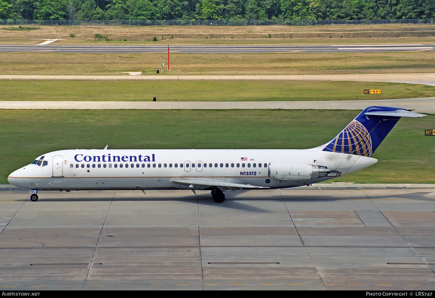 Aircraft Photo of N13512 | McDonnell Douglas DC-9-32 | Continental Airlines | AirHistory.net #309896