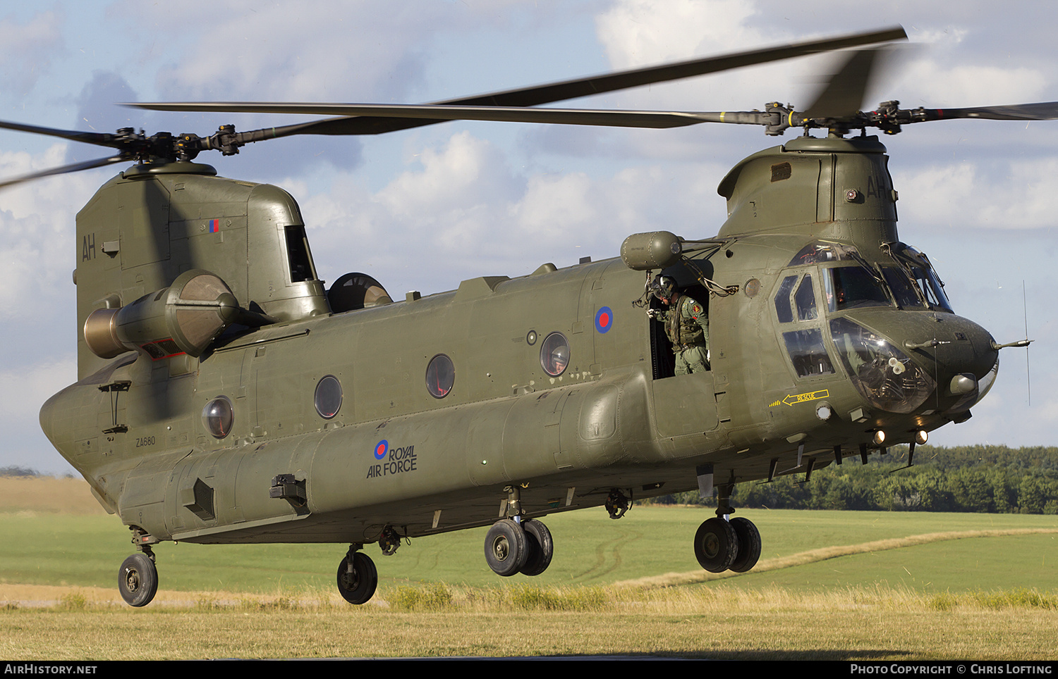 Aircraft Photo of ZA680 | Boeing Chinook HC2 (352) | UK - Air Force | AirHistory.net #309906