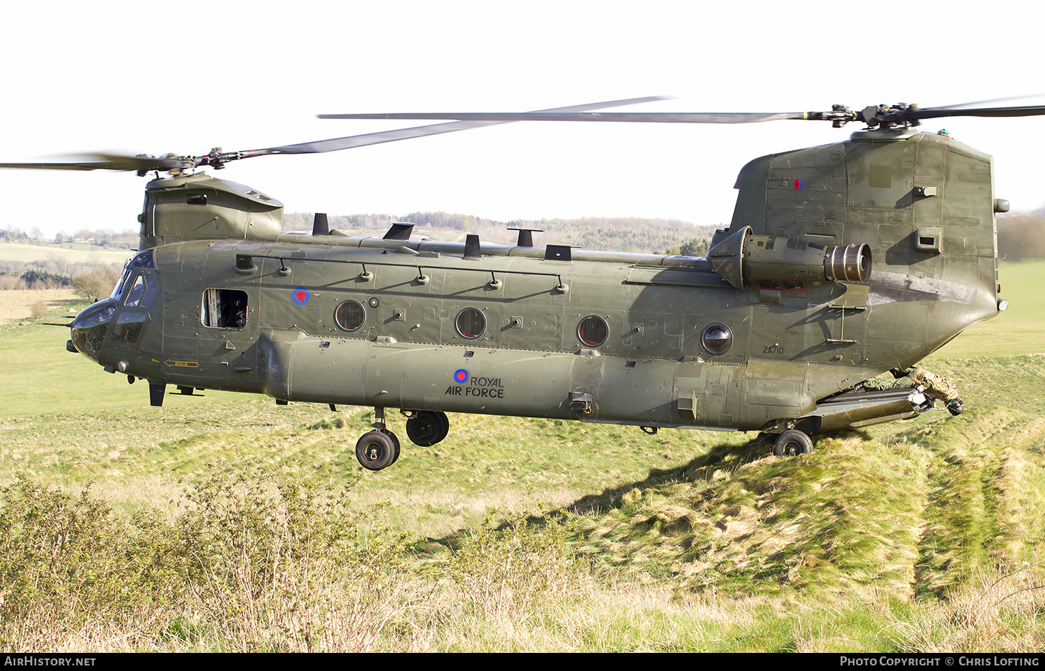 Aircraft Photo of ZA710 | Boeing Chinook HC4 (352) | UK - Air Force | AirHistory.net #309940