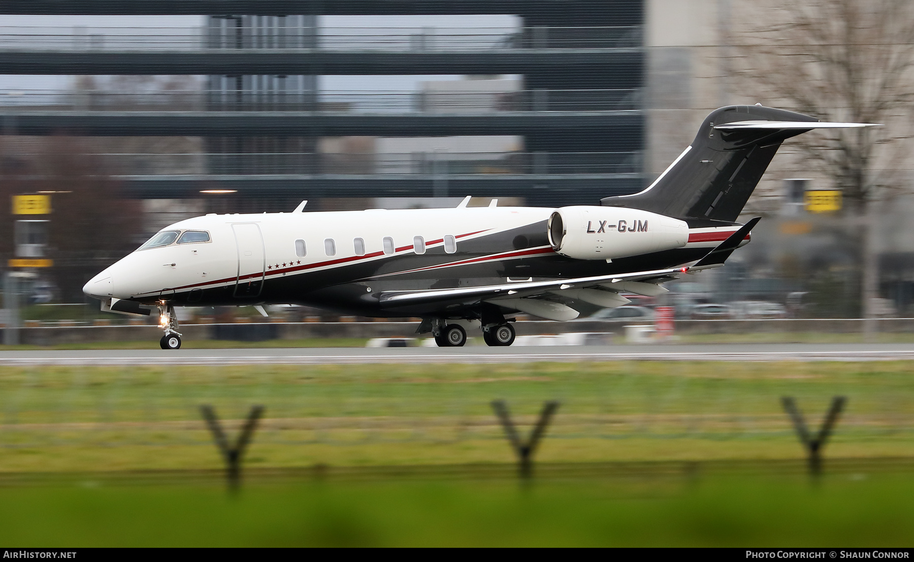 Aircraft Photo of LX-GJM | Bombardier Challenger 350 (BD-100-1A10) | AirHistory.net #309943