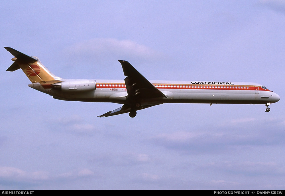 Aircraft Photo of N813NY | McDonnell Douglas MD-82 (DC-9-82) | Continental Airlines | AirHistory.net #310016
