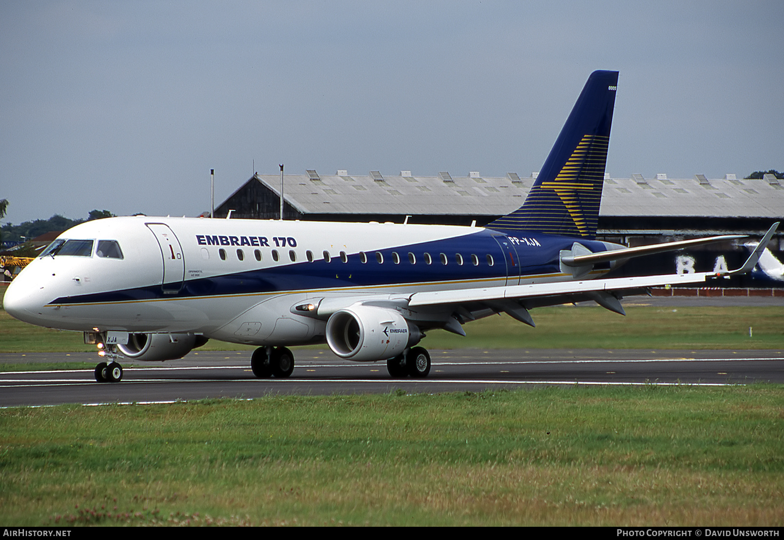 Aircraft Photo of PP-XJA | Embraer 170SL (ERJ-170-100SL) | Embraer | AirHistory.net #310055