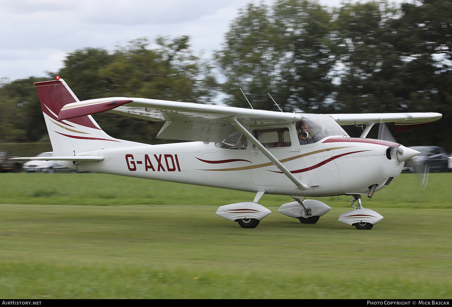 Aircraft Photo of G-AXDI | Reims F172H Skyhawk | AirHistory.net #310085