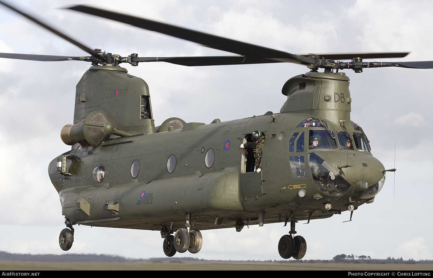 Aircraft Photo of ZD574 | Boeing Chinook HC2 (352) | UK - Air Force | AirHistory.net #310104