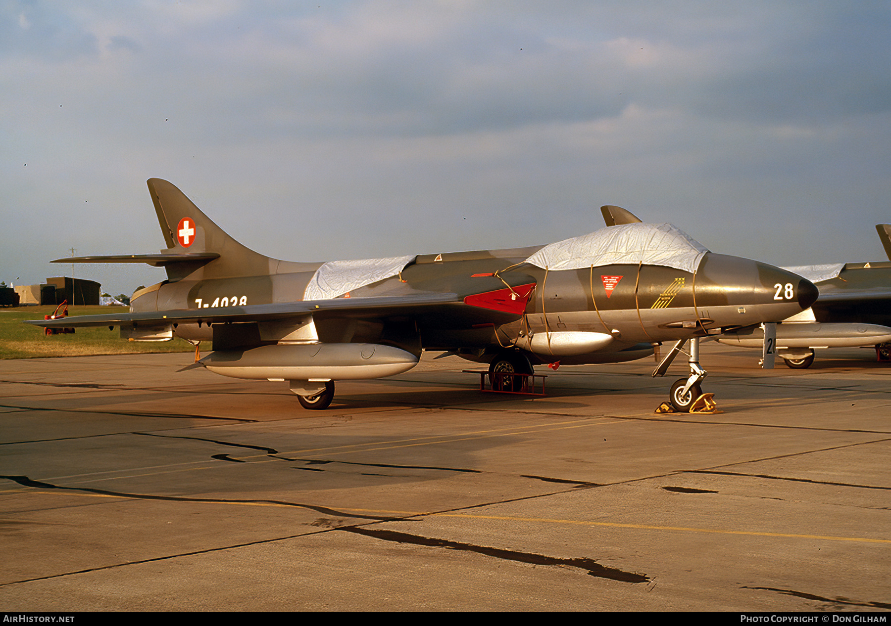 Aircraft Photo of J-4028 | Hawker Hunter F58 | Switzerland - Air Force | AirHistory.net #310173