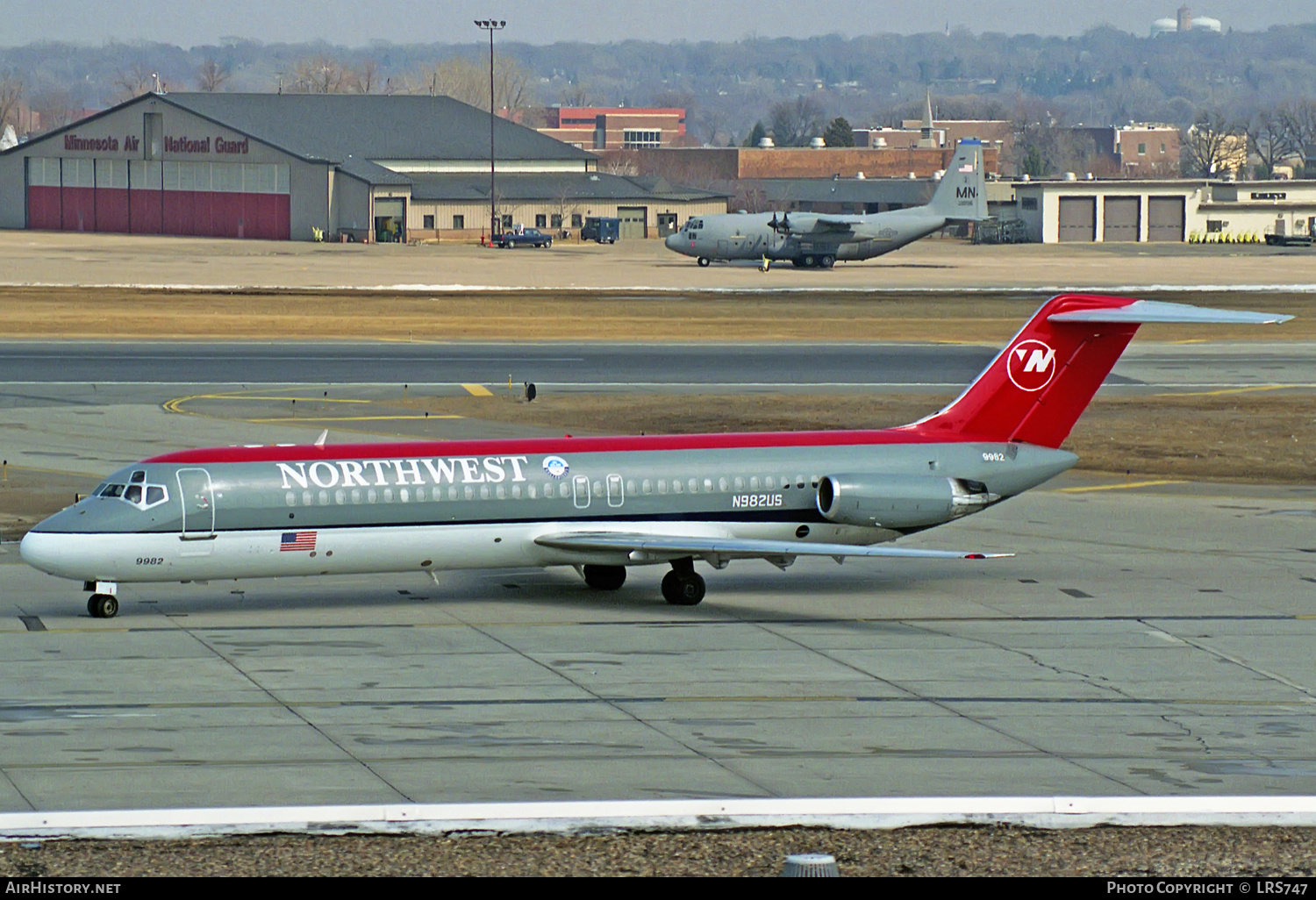 Aircraft Photo of N982US | McDonnell Douglas DC-9-32 | Northwest Airlines | AirHistory.net #310177