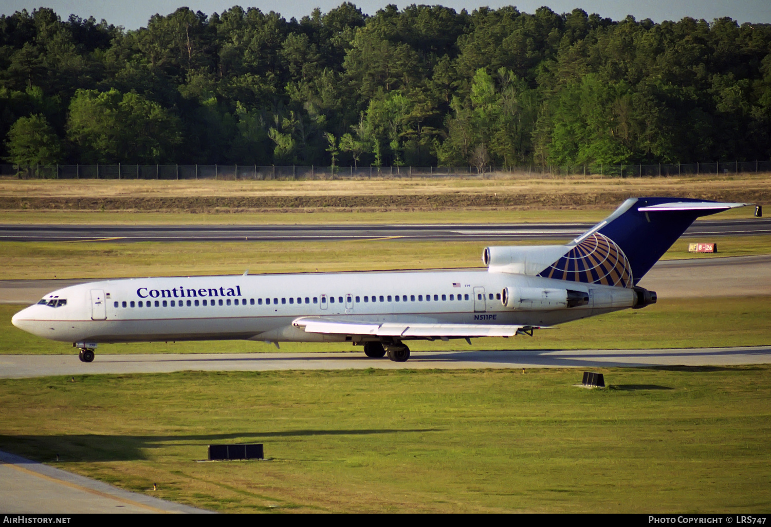 Aircraft Photo of N511PE | Boeing 727-232/Adv | Continental Airlines | AirHistory.net #310206