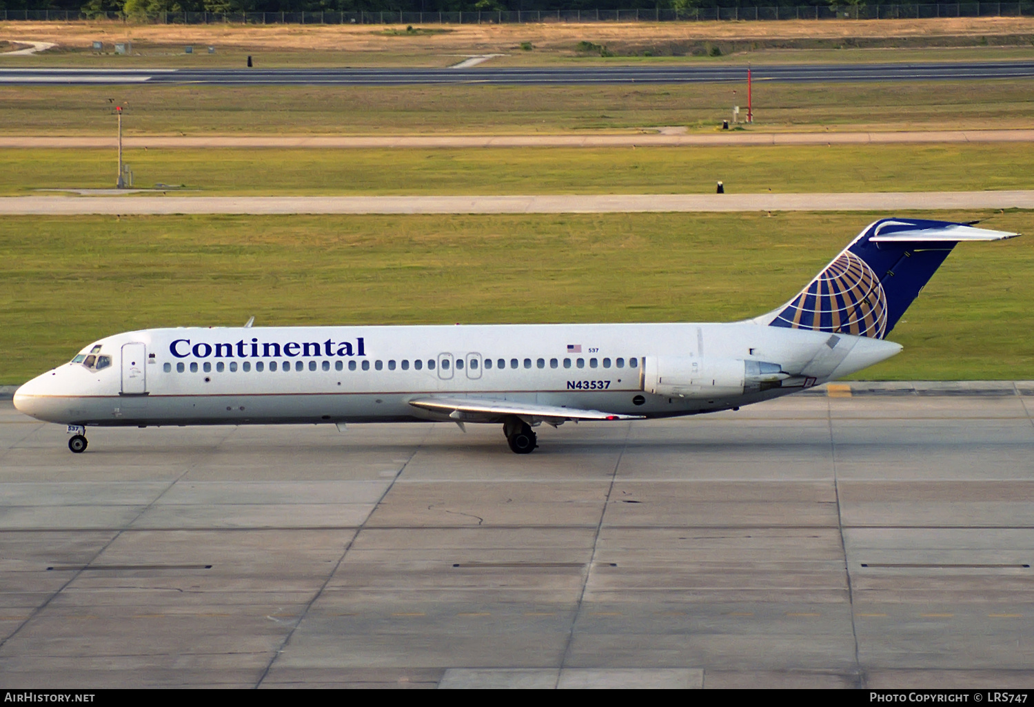 Aircraft Photo of N43537 | McDonnell Douglas DC-9-32 | Continental Airlines | AirHistory.net #310223