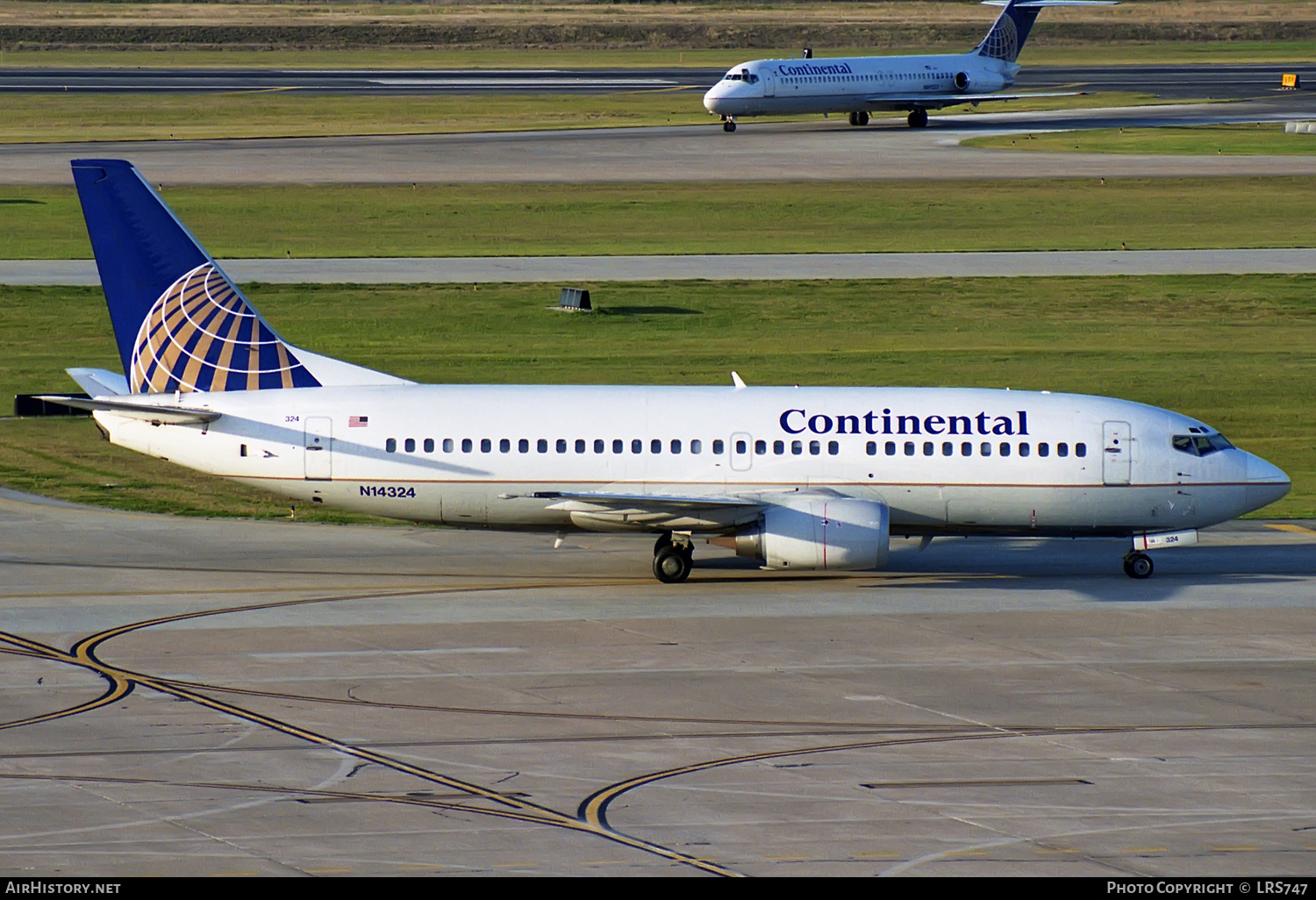 Aircraft Photo of N14324 | Boeing 737-3T0 | Continental Airlines | AirHistory.net #310226