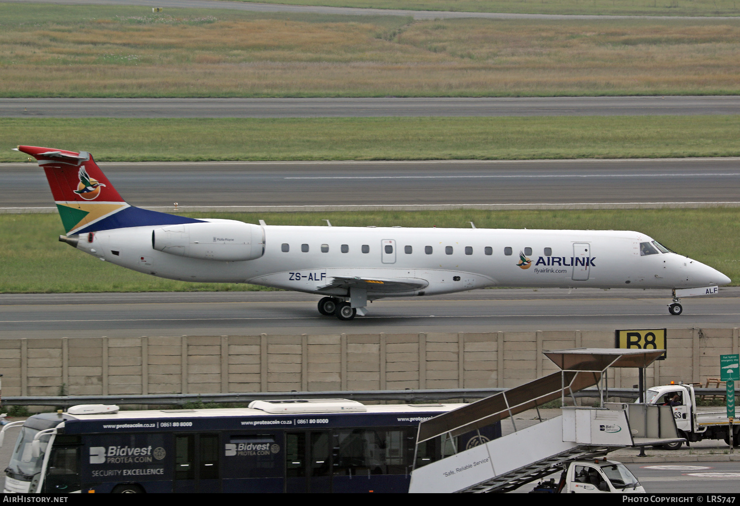 Aircraft Photo of ZS-ALF | Embraer ERJ-140LR (EMB-135KL) | Airlink | AirHistory.net #310250
