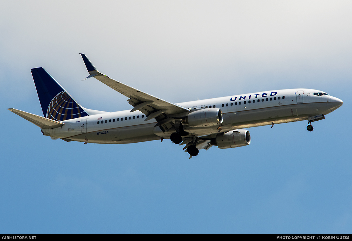 Aircraft Photo of N76254 | Boeing 737-824 | United Airlines | AirHistory.net #310319