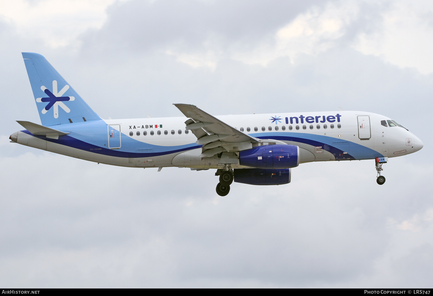 Aircraft Photo of XA-ABM | Sukhoi SSJ-100-95B Superjet 100 (RRJ-95B) | Interjet | AirHistory.net #310362