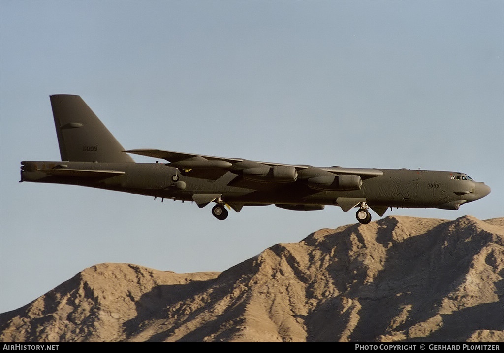 Aircraft Photo of 60-0009 / AF60-009 | Boeing B-52H Stratofortress | USA - Air Force | AirHistory.net #310400