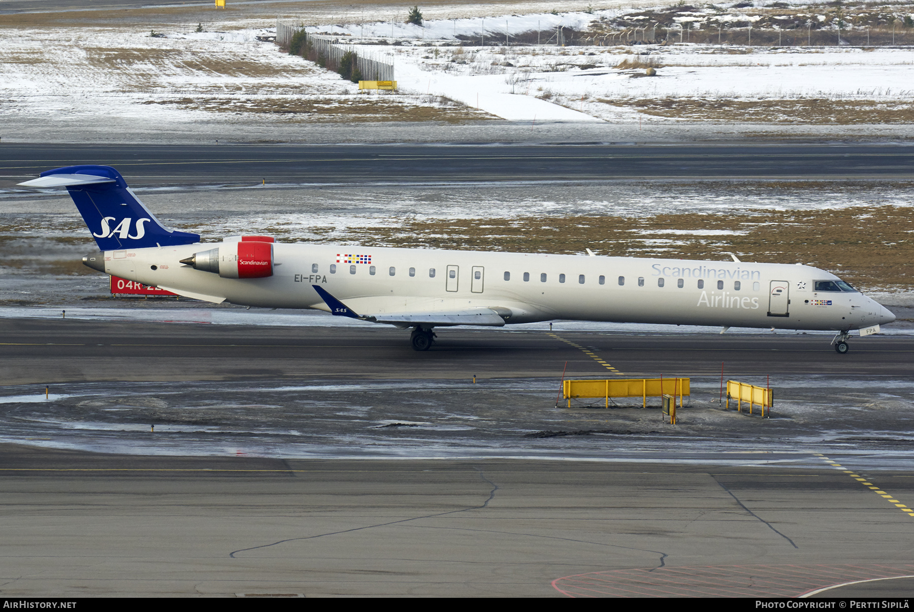 Aircraft Photo of EI-FPA | Bombardier CRJ-900LR (CL-600-2D24) | Scandinavian Airlines - SAS | AirHistory.net #310554