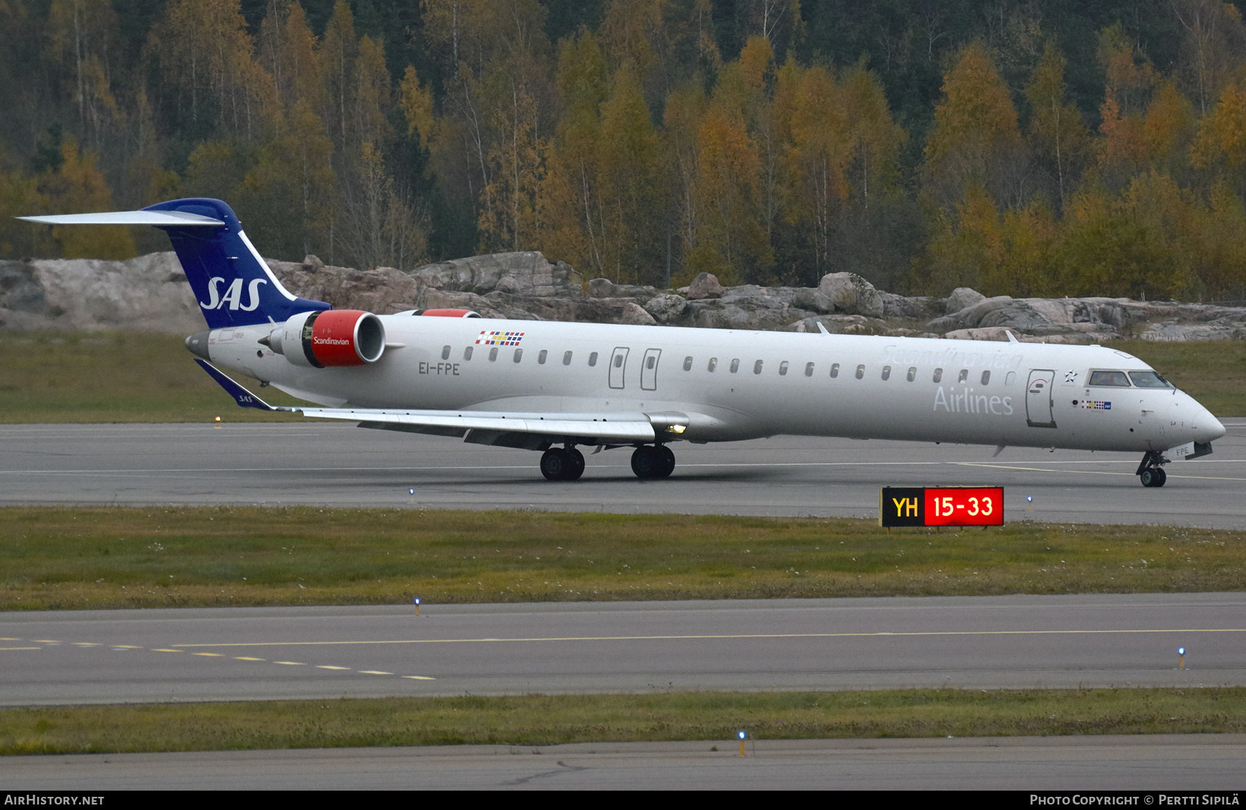 Aircraft Photo of EI-FPE | Bombardier CRJ-900LR (CL-600-2D24) | Scandinavian Airlines - SAS | AirHistory.net #310564