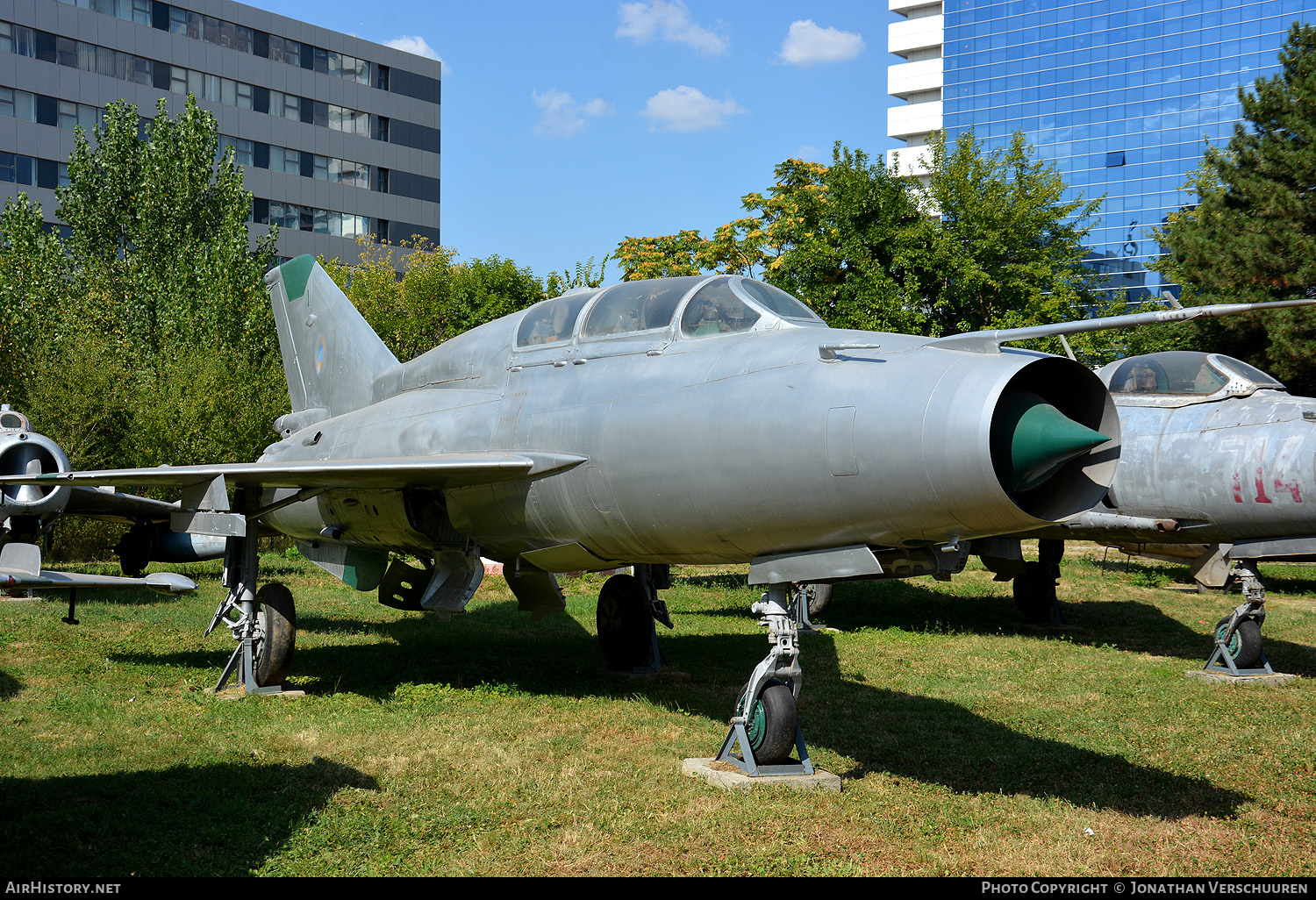 Aircraft Photo of 3910 | Mikoyan-Gurevich MiG-21US | Romania - Air Force | AirHistory.net #310597