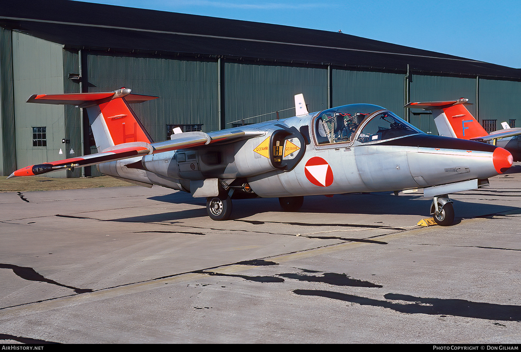 Aircraft Photo of RH-28 / H red | Saab 105OE | Austria - Air Force | AirHistory.net #310603