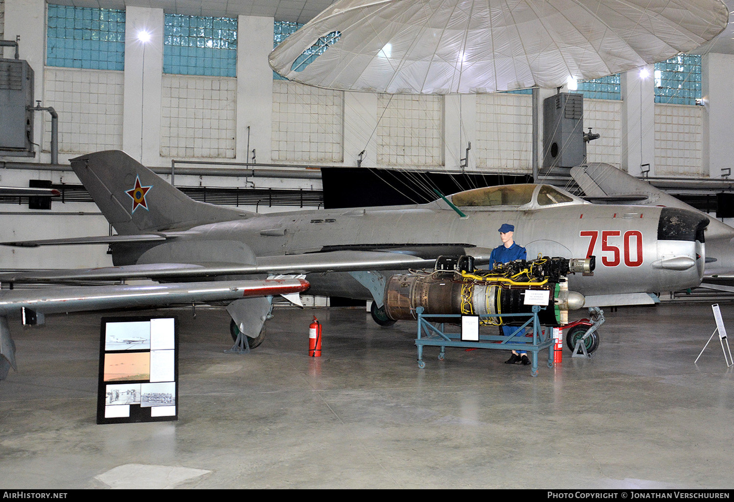 Aircraft Photo of 750 | Mikoyan-Gurevich MiG-19P | Romania - Air Force | AirHistory.net #310605
