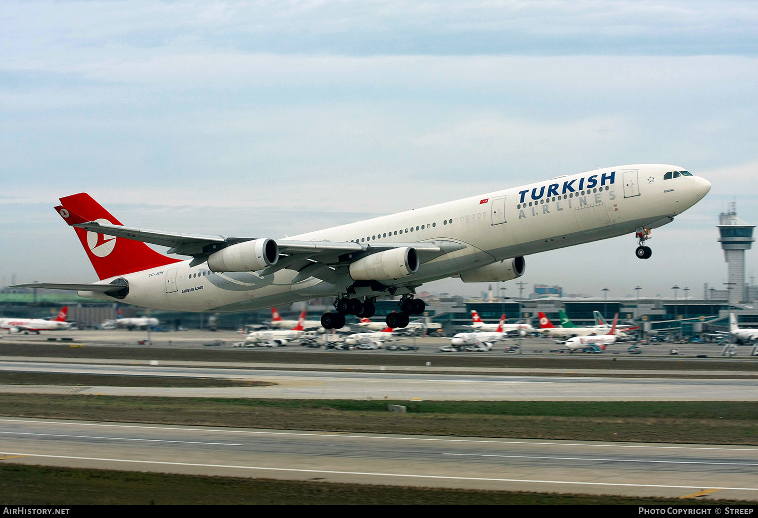 Aircraft Photo of TC-JDN | Airbus A340-313 | Turkish Airlines | AirHistory.net #310639