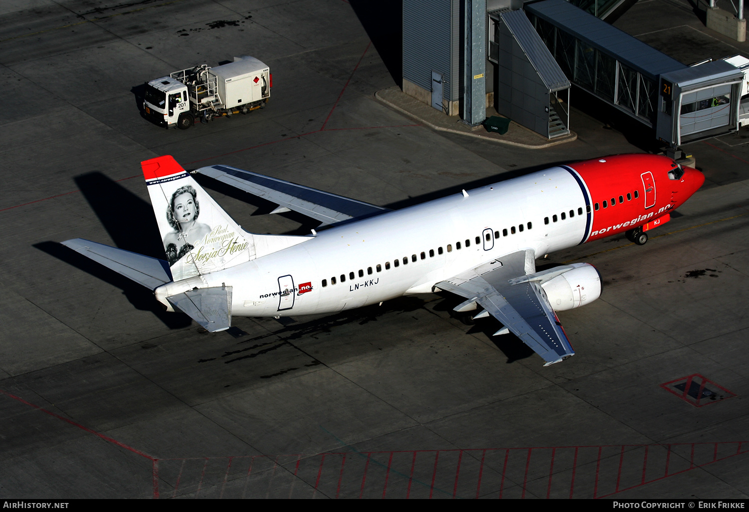 Aircraft Photo of LN-KKJ | Boeing 737-36N | Norwegian | AirHistory.net #310699