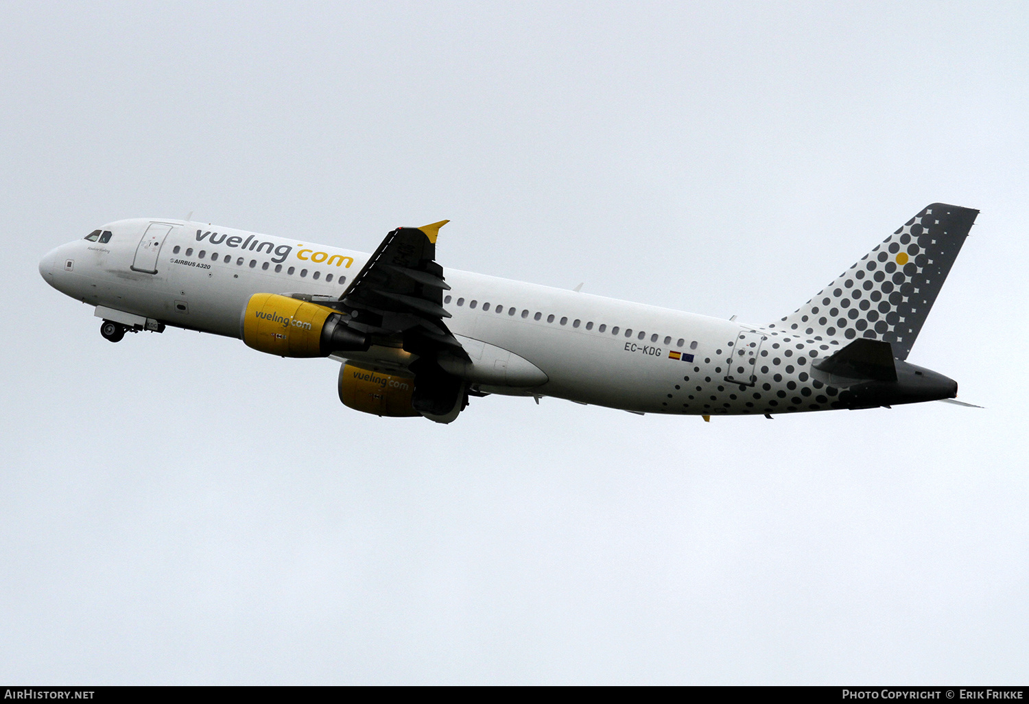 Aircraft Photo of EC-KDG | Airbus A320-214 | Vueling Airlines | AirHistory.net #310769