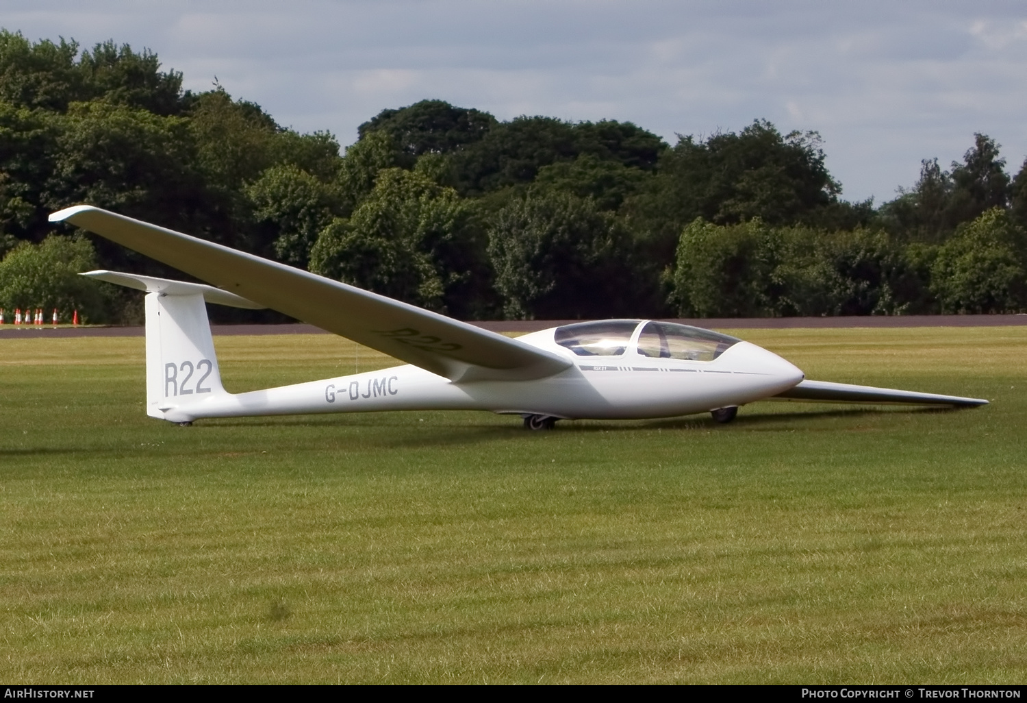 Aircraft Photo of G-DJMC / R22 | Schleicher ASK-21 | AirHistory.net #310887
