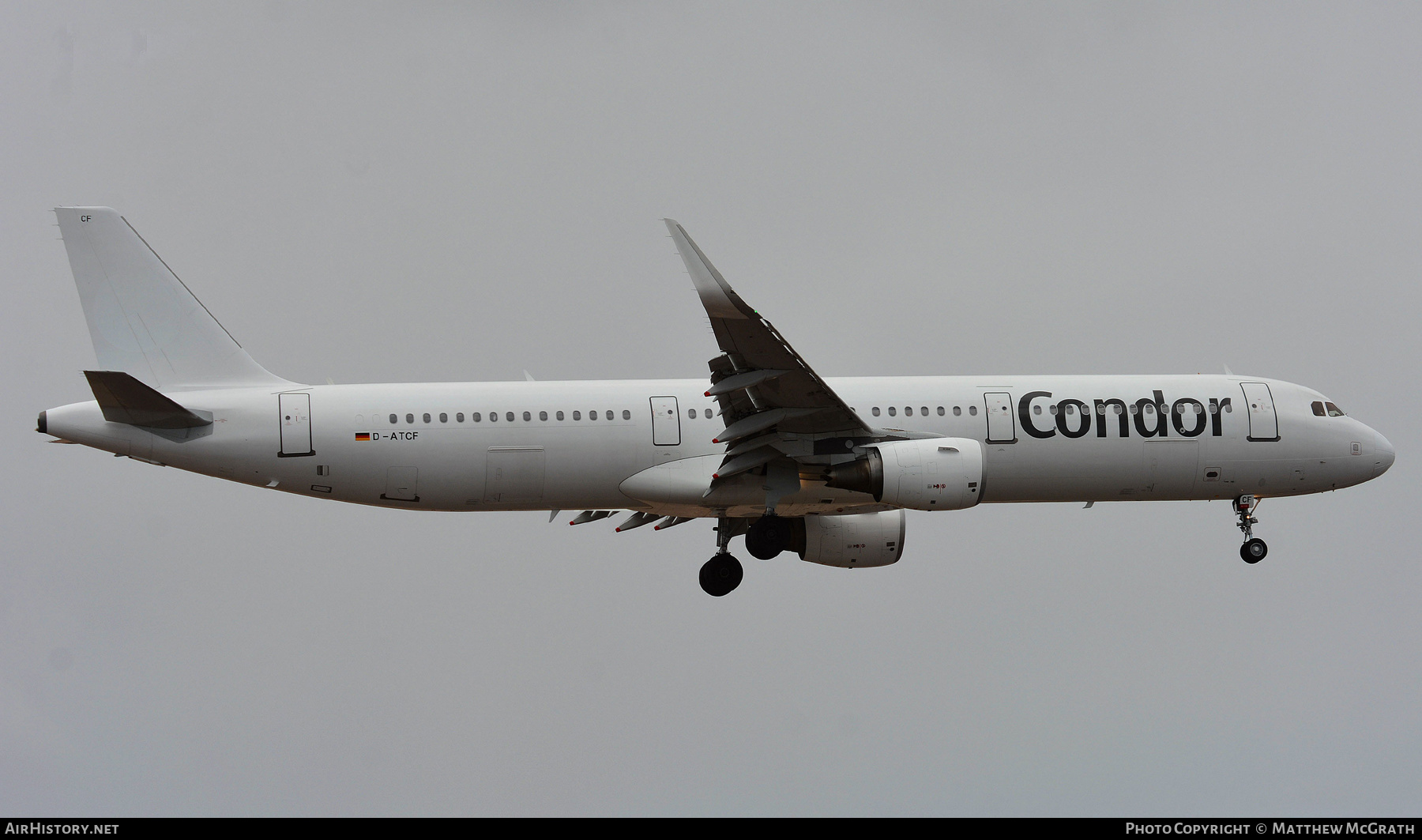 Aircraft Photo of D-ATCF | Airbus A321-211 | Condor Flugdienst | AirHistory.net #310931