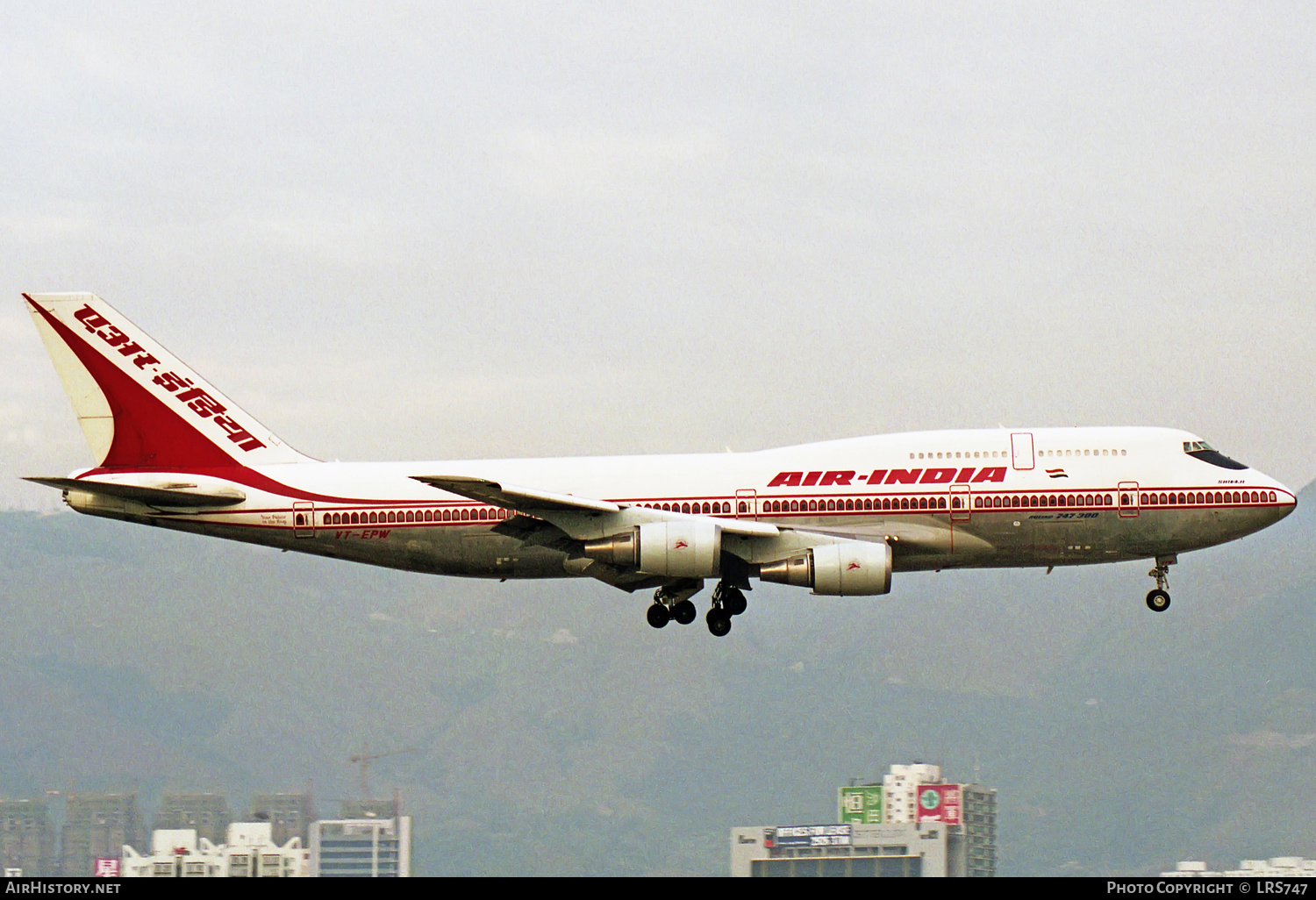 Aircraft Photo of VT-EPW | Boeing 747-337M | Air India | AirHistory.net #311028