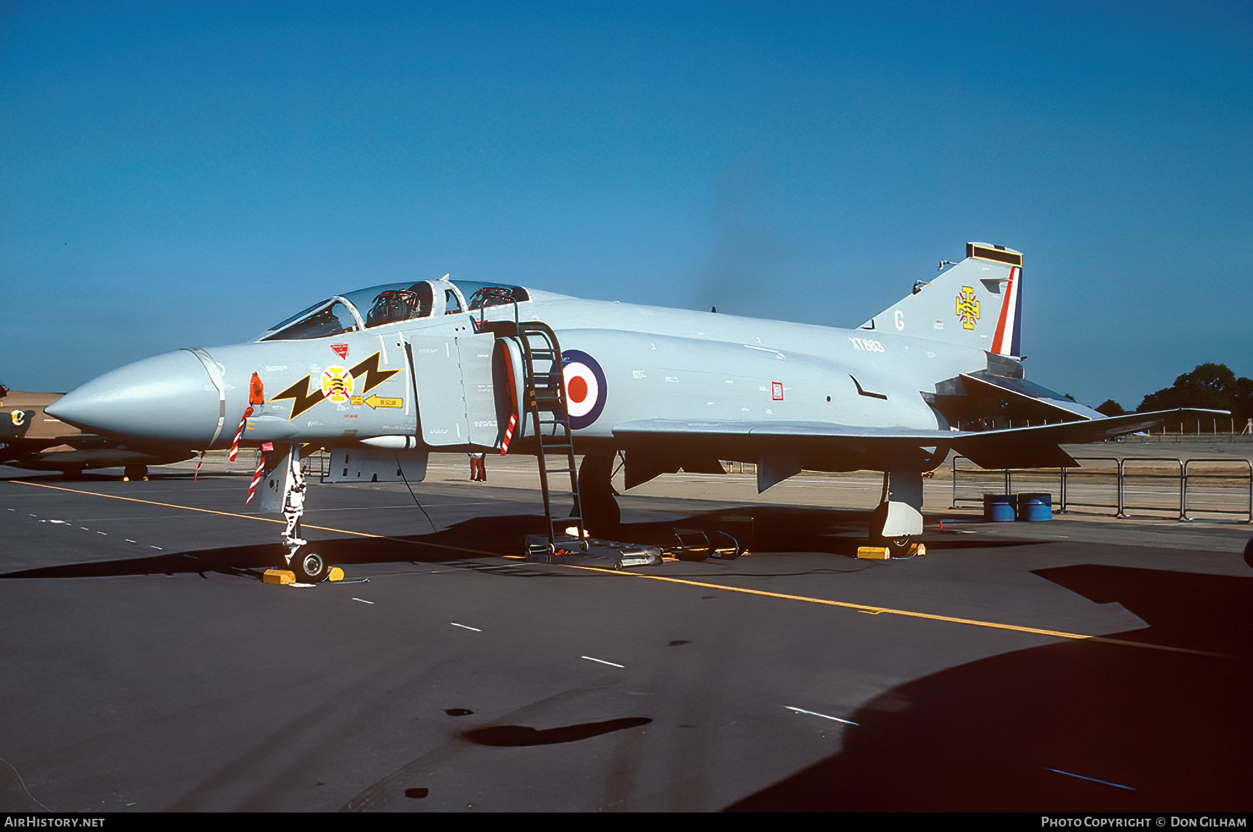 Aircraft Photo of XT863 | McDonnell Douglas F-4K Phantom FG1 | UK - Air Force | AirHistory.net #311165