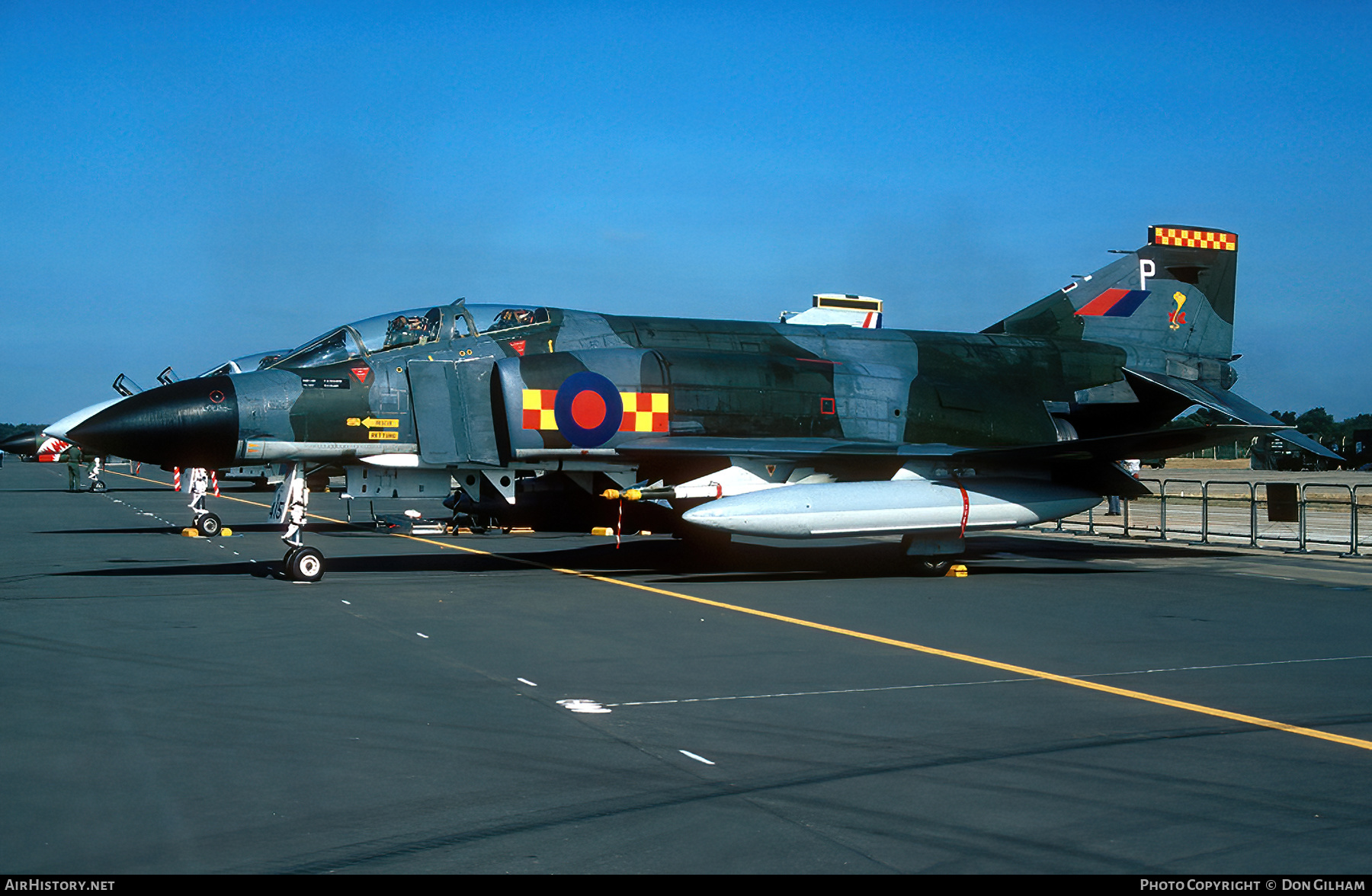Aircraft Photo of XV415 | McDonnell Douglas F-4M Phantom FGR2 | UK - Air Force | AirHistory.net #311171