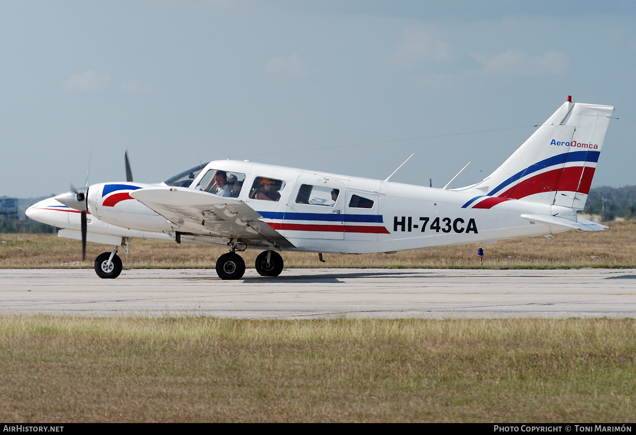 Aircraft Photo of HI-743CA | Piper PA-34-200T Seneca II | AeroDomca | AirHistory.net #311214