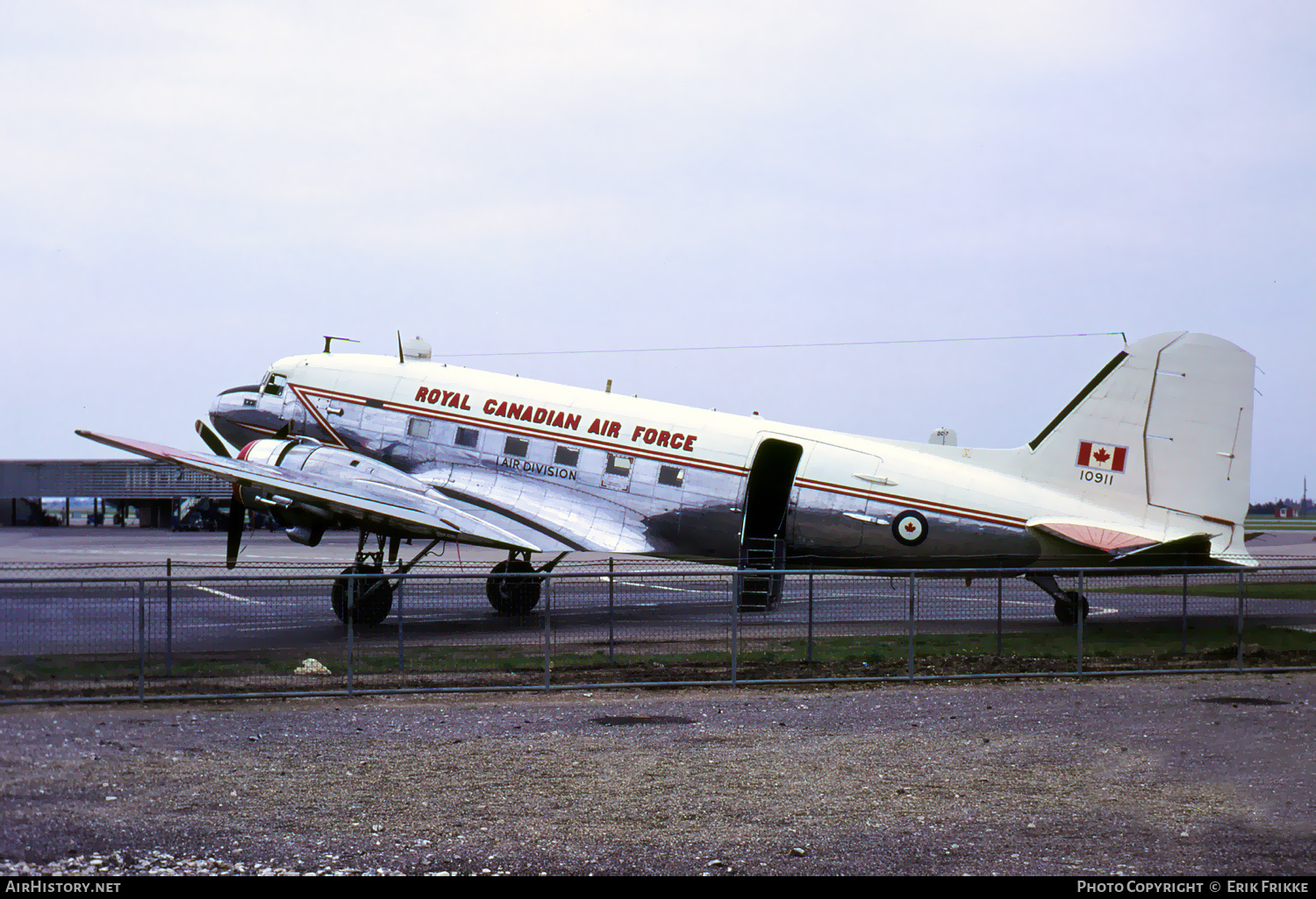 Aircraft Photo of 10911 | Douglas C-47A Dakota Mk.3F | Canada - Air Force | AirHistory.net #311328