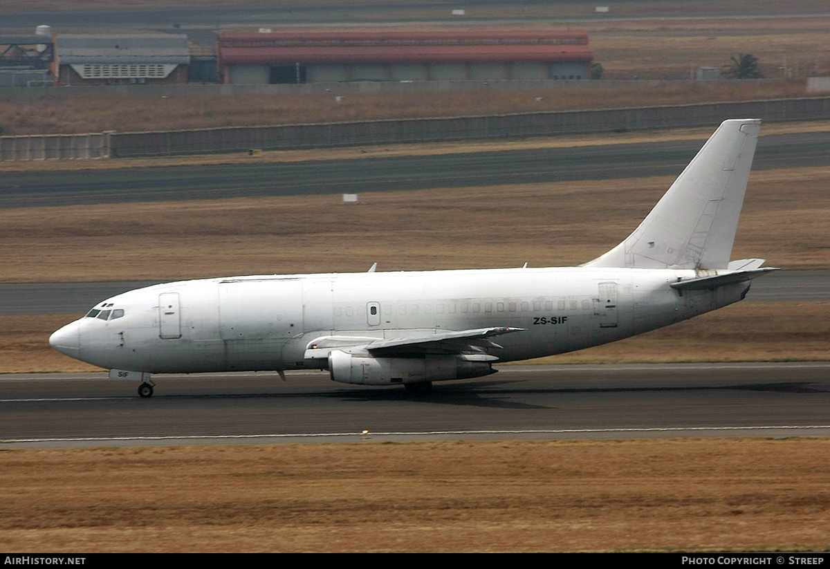 Aircraft Photo of ZS-SIF | Boeing 737-244/Adv(F) | AirHistory.net #311373