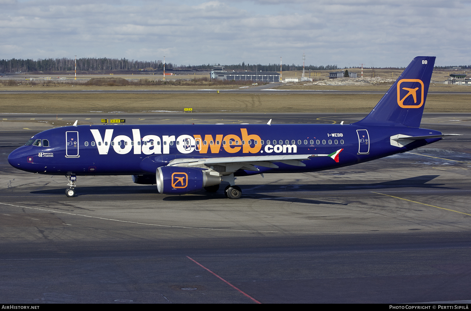 Aircraft Photo of I-WEBB | Airbus A320-214 | Volareweb | AirHistory.net #311459