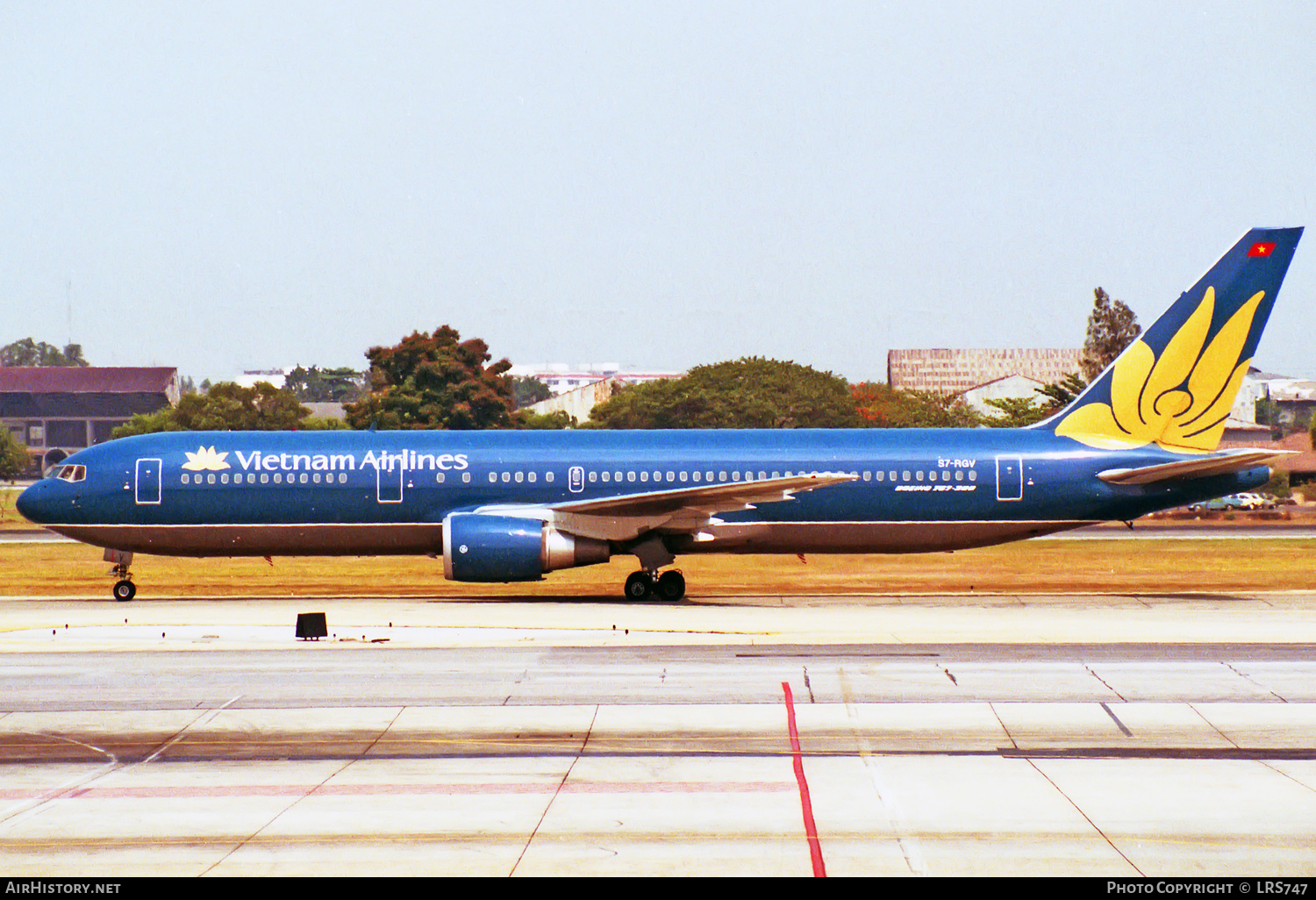 Aircraft Photo of S7-RGV | Boeing 767-324/ER | Vietnam Airlines | AirHistory.net #311492