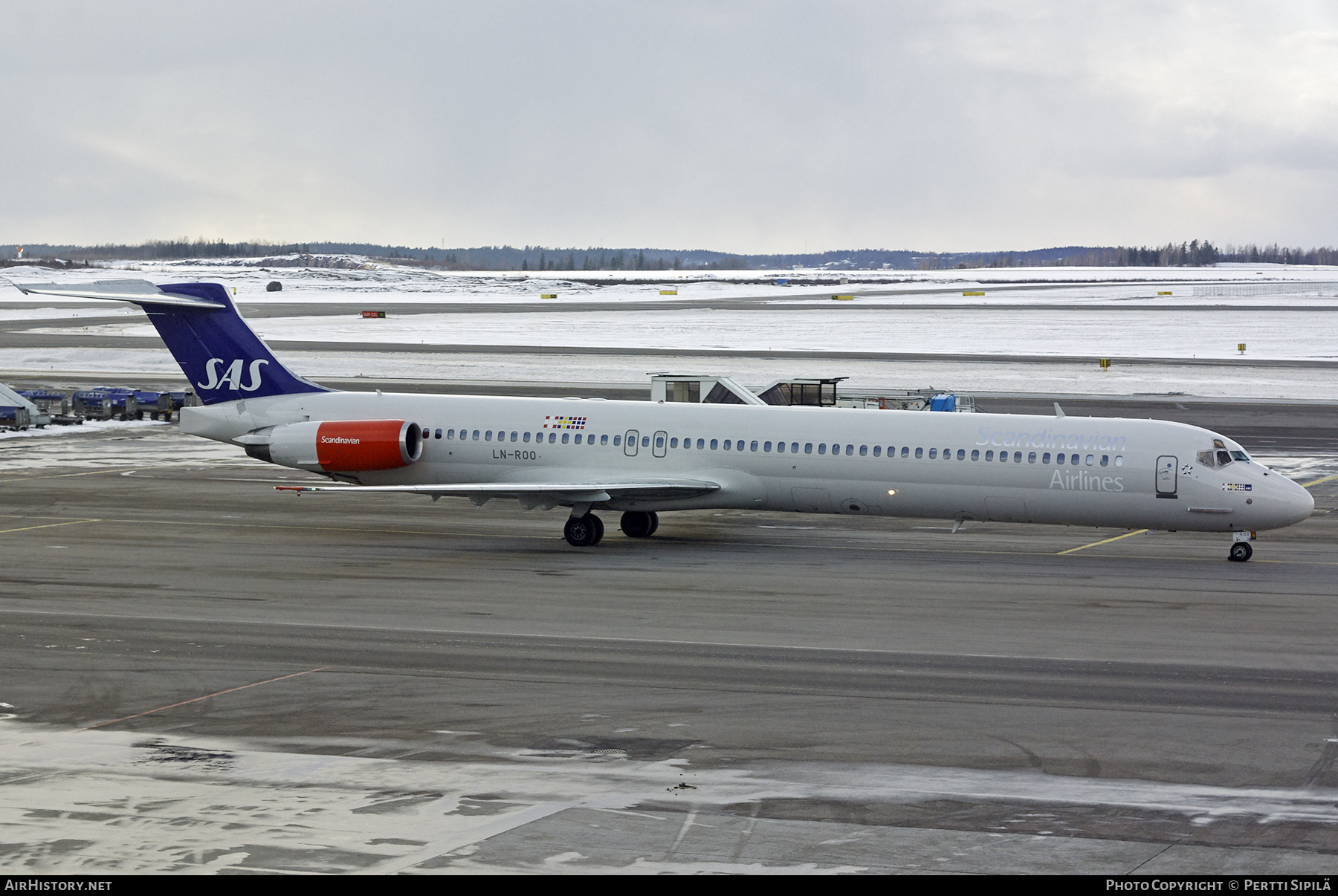 Aircraft Photo of LN-ROO | McDonnell Douglas MD-82 (DC-9-82) | Scandinavian Airlines - SAS | AirHistory.net #311618