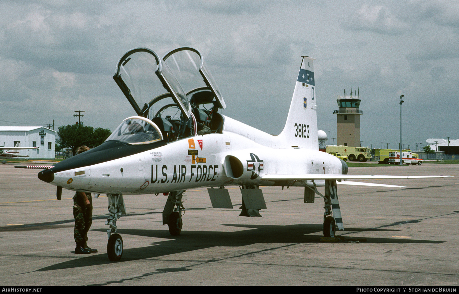 Aircraft Photo of 63-8123 / 38123 | Northrop T-38A Talon | USA - Air Force | AirHistory.net #311876