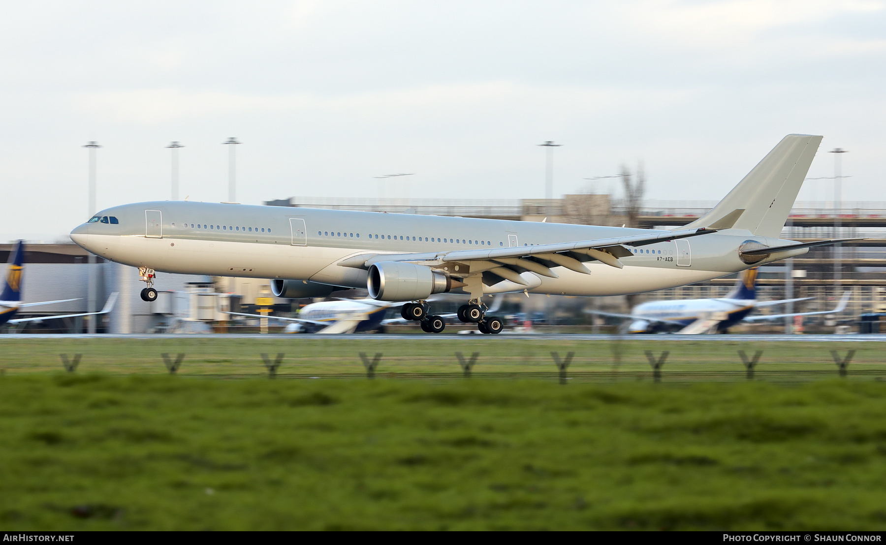 Aircraft Photo of A7-AEB | Airbus A330-302 | AirHistory.net #311912