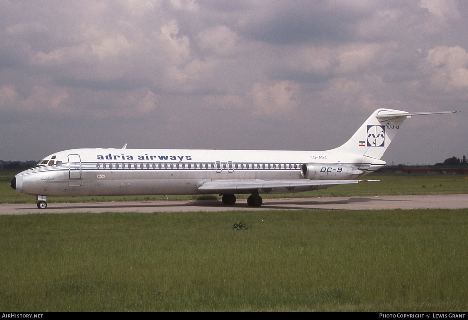 Aircraft Photo of YU-AHJ | McDonnell Douglas DC-9-32 | Adria Airways | AirHistory.net #311934